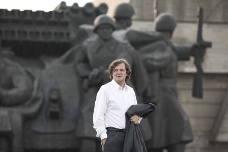 Emir Kursturica igra ulogu poručnika KGB-a