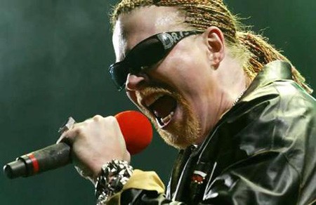 "Svojeglava zvezda" - Axl Rose "Svojeglava zvezda" - Axl Rose