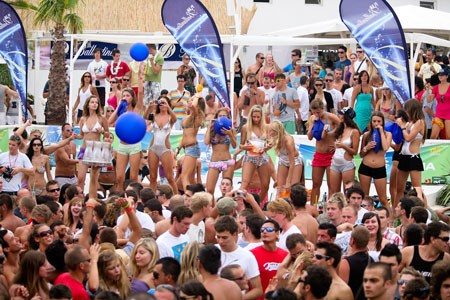 Klub Papaya, ostrvo Pag, Hrvatska Klub Papaya, ostrvo Pag, Hrvatska