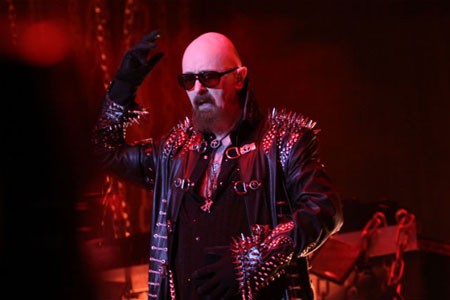 Whitesnake časno, Priest su bogovi