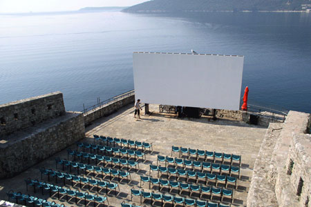 Prvi Sinestezija Festival u Herceg Novom, prostor za projekcije 2011