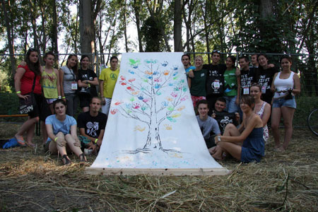 Volonteri kao počasni građani države Exit