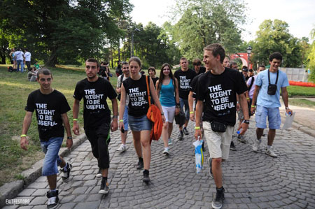 Volonteri kao počasni građani države Exit