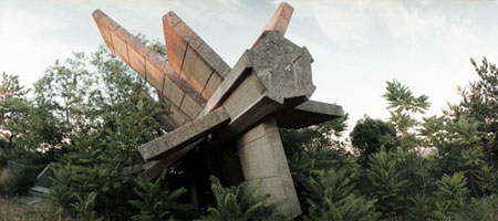 Spaceship Yugoslavia, detalj