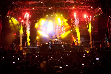 Guns N' Roses / Exit 2012