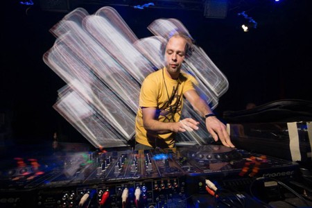 All That Bass žurka u Atomu