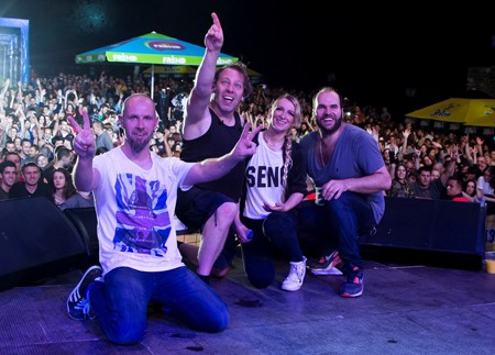 Kastel tesan za Guano Apes i Hladno pivo