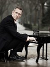 Englez koji "zloupotrebljava" muziku