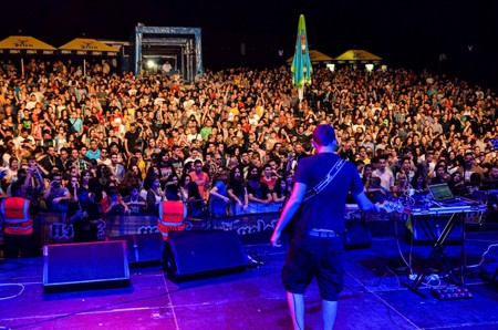 13 neafirmisanih izvođača u finalu Jelen Demofesta