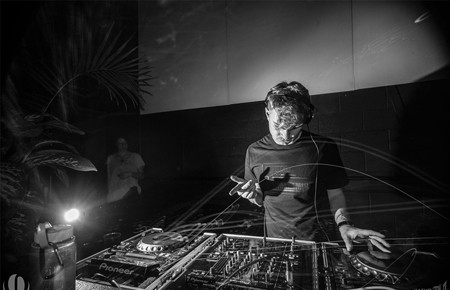 ADDISON GROOVE zatvara 6. RESONATE FESTIVAL